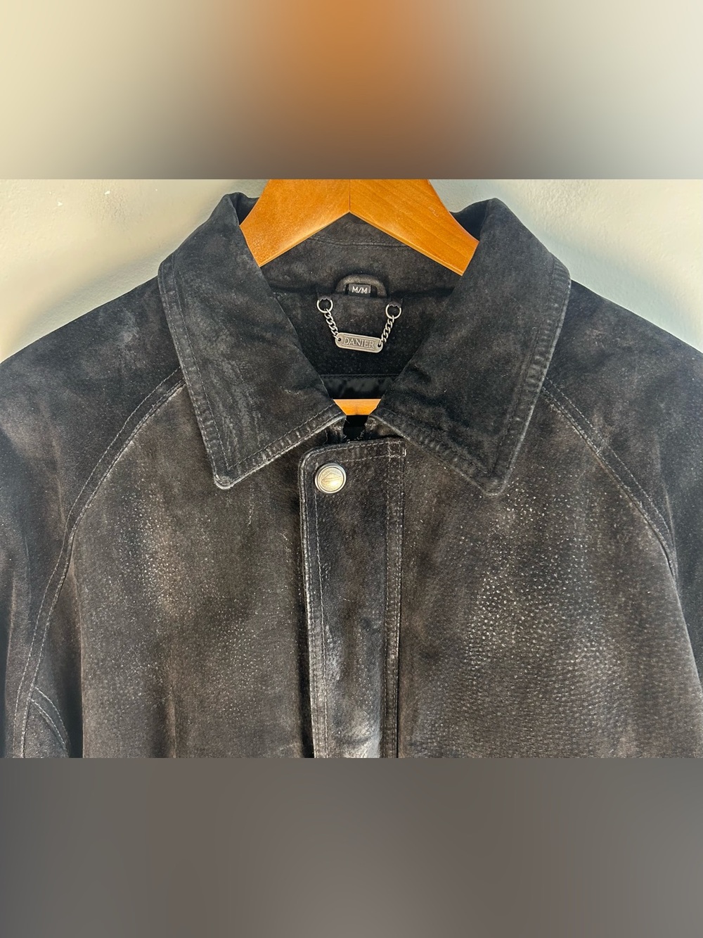 Danier Leather Men’s Suede Jacket Size M Zip Up Genuine Canada Black Bomber EUC - Picture 6 of 16